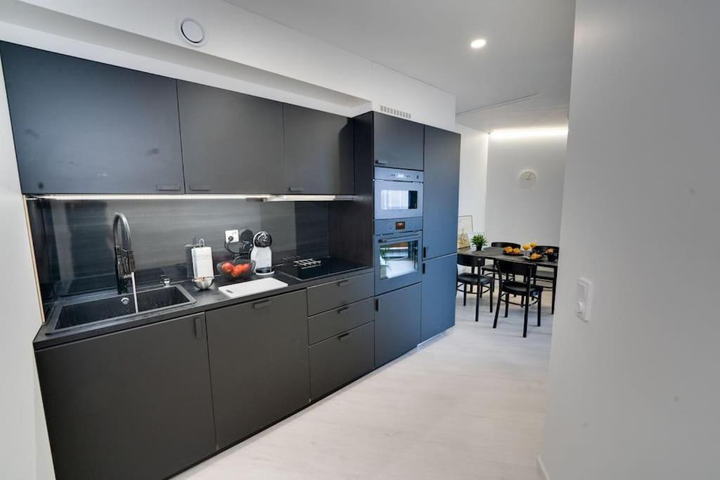 Best Location In Tampere! Modern City Apartment, 2Rooms, Kitchen And Balcony Dış mekan fotoğraf