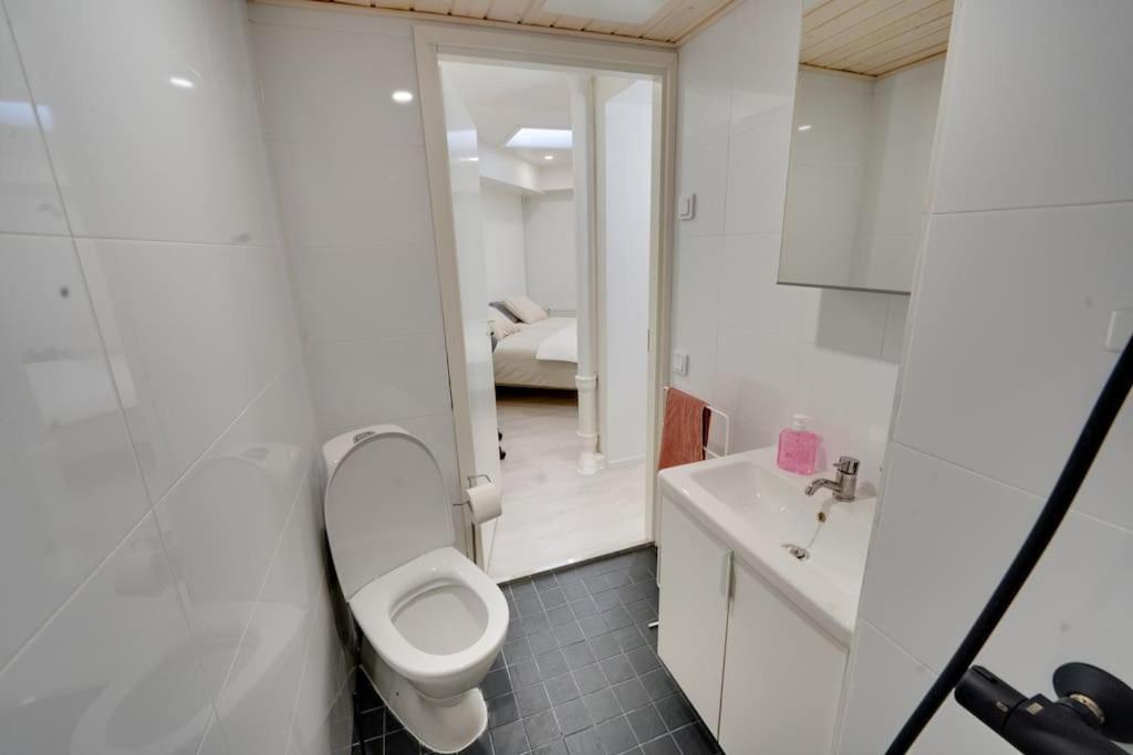 Best Location In Tampere! Modern City Apartment, 2Rooms, Kitchen And Balcony Dış mekan fotoğraf
