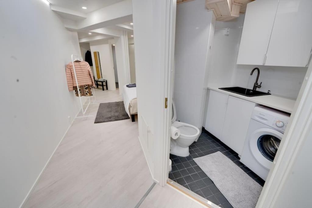 Best Location In Tampere! Modern City Apartment, 2Rooms, Kitchen And Balcony Dış mekan fotoğraf