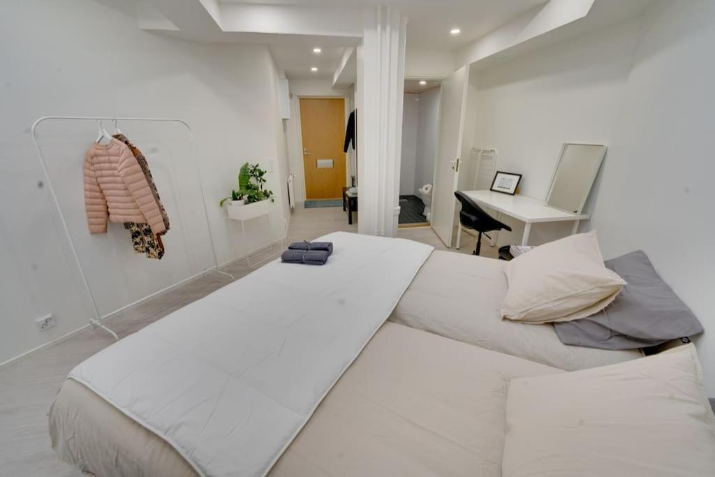 Best Location In Tampere! Modern City Apartment, 2Rooms, Kitchen And Balcony Dış mekan fotoğraf