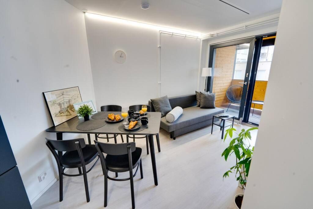 Best Location In Tampere! Modern City Apartment, 2Rooms, Kitchen And Balcony Dış mekan fotoğraf